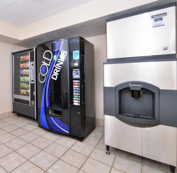 Red Roof Inn Milwaukee Airport image 13