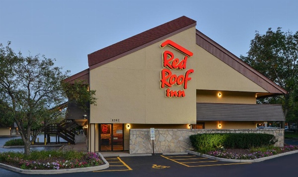 Red Roof Inn Milwaukee Airport image 4